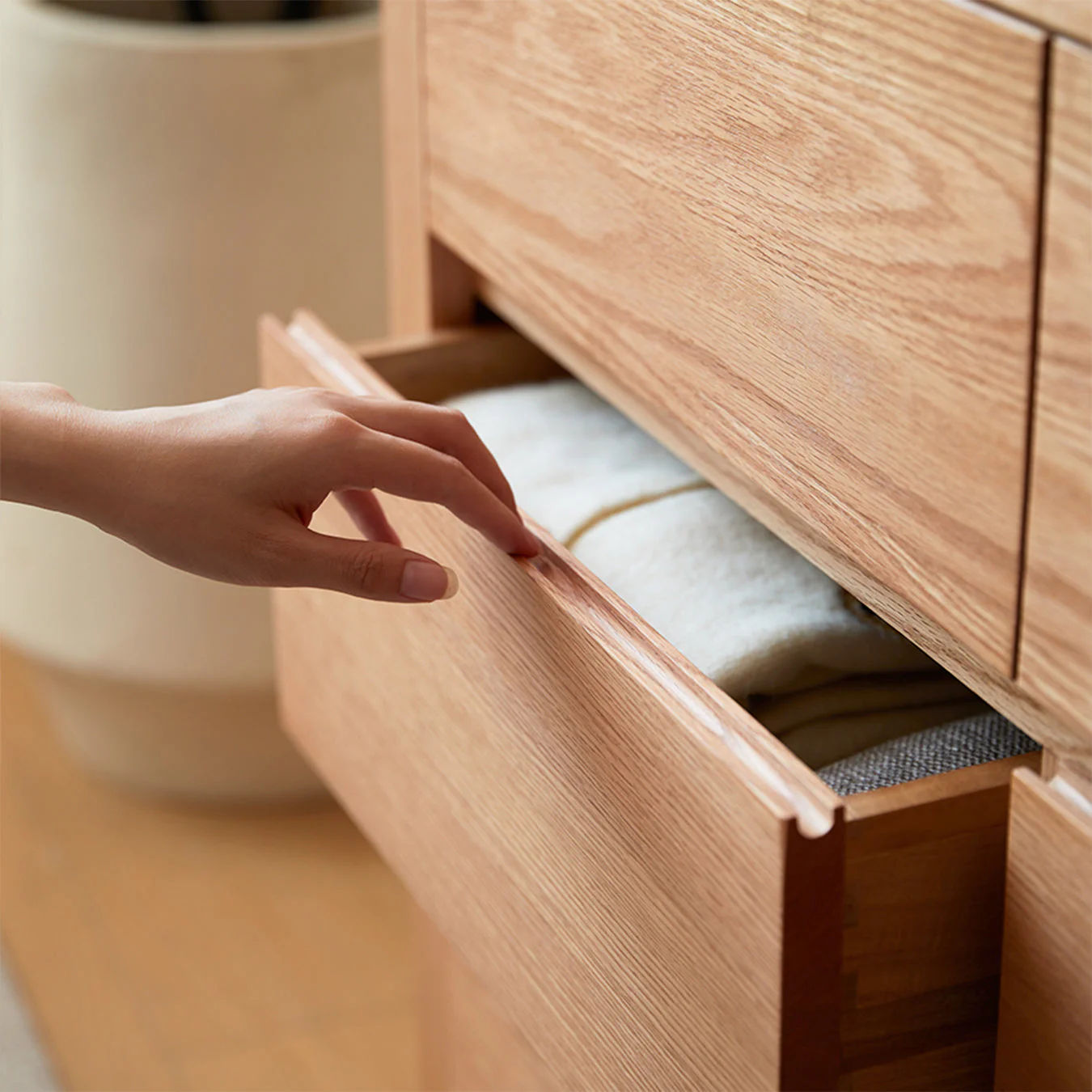 Humbie Natural Solid Oak Chest of 9 Drawers - Image 6