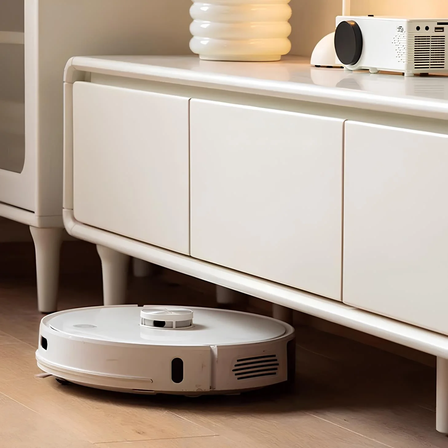 Kemi Cream Natural Solid Rubber Wood Entertainment Unit - Image 5