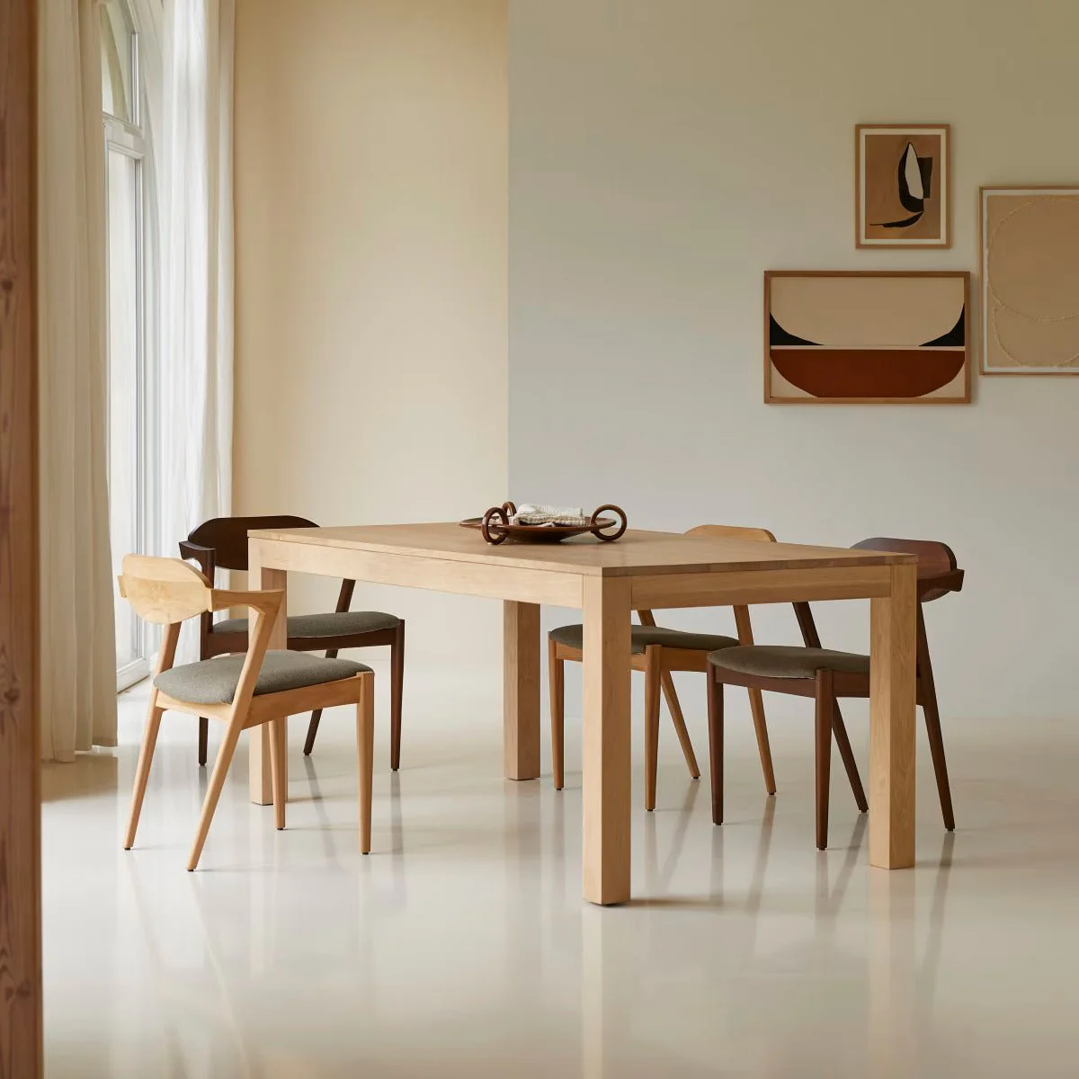 Leiden Natural Solid Oak Extending Dining Table - Image 4