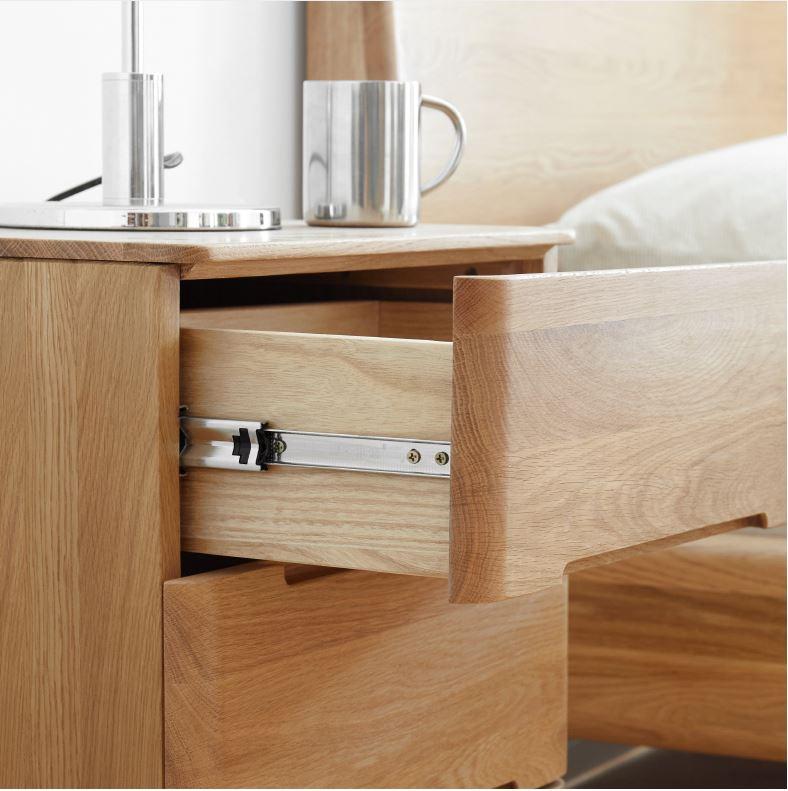 Manchester Natural Solid Oak Bedside Table - Image 8