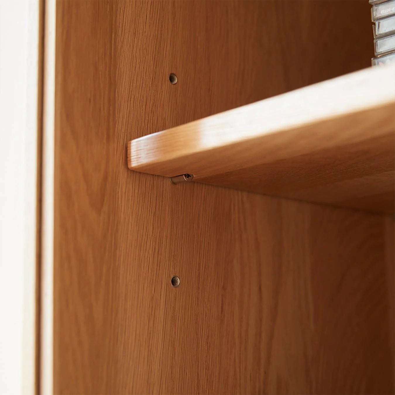 Manchester Natural Solid Oak Display Bookcase Cabinet - Image 6