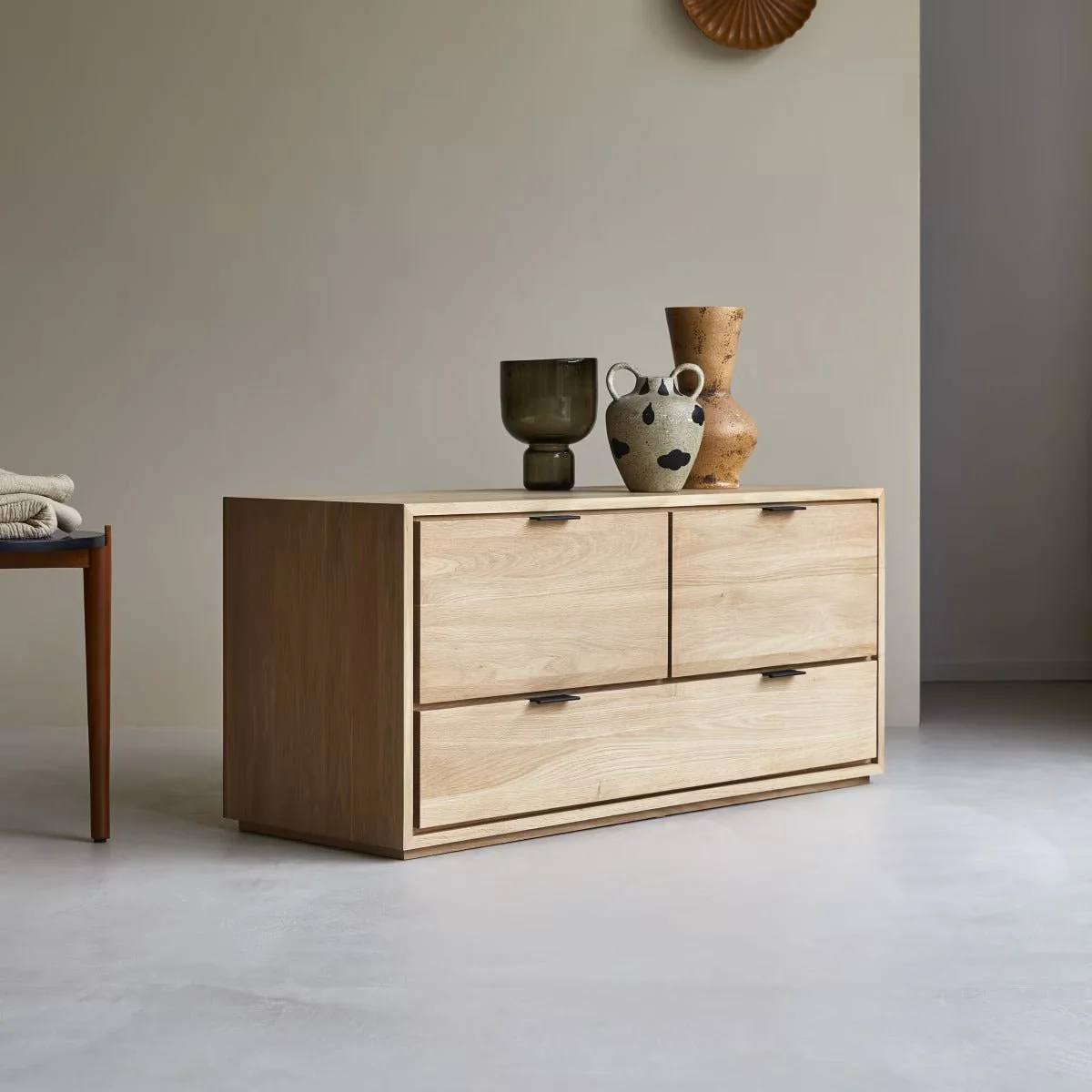 Rouen Natural Solid Oak Small TV Stand - Image 2