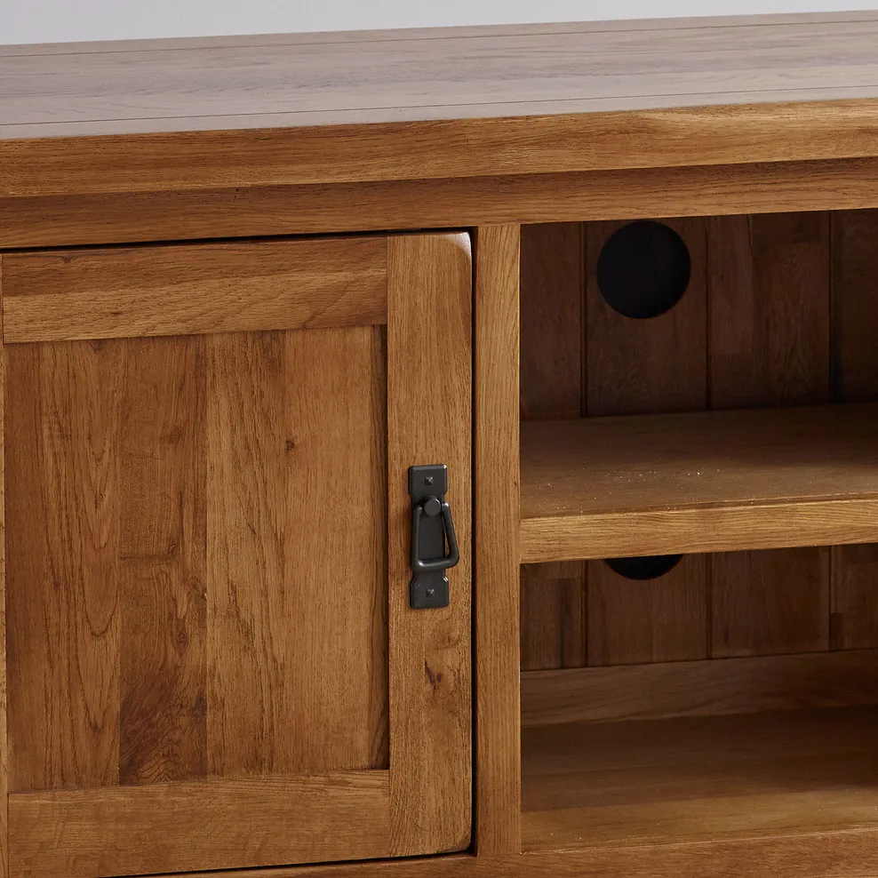 Rustic Country Solid Oak TV Unit - Image 4