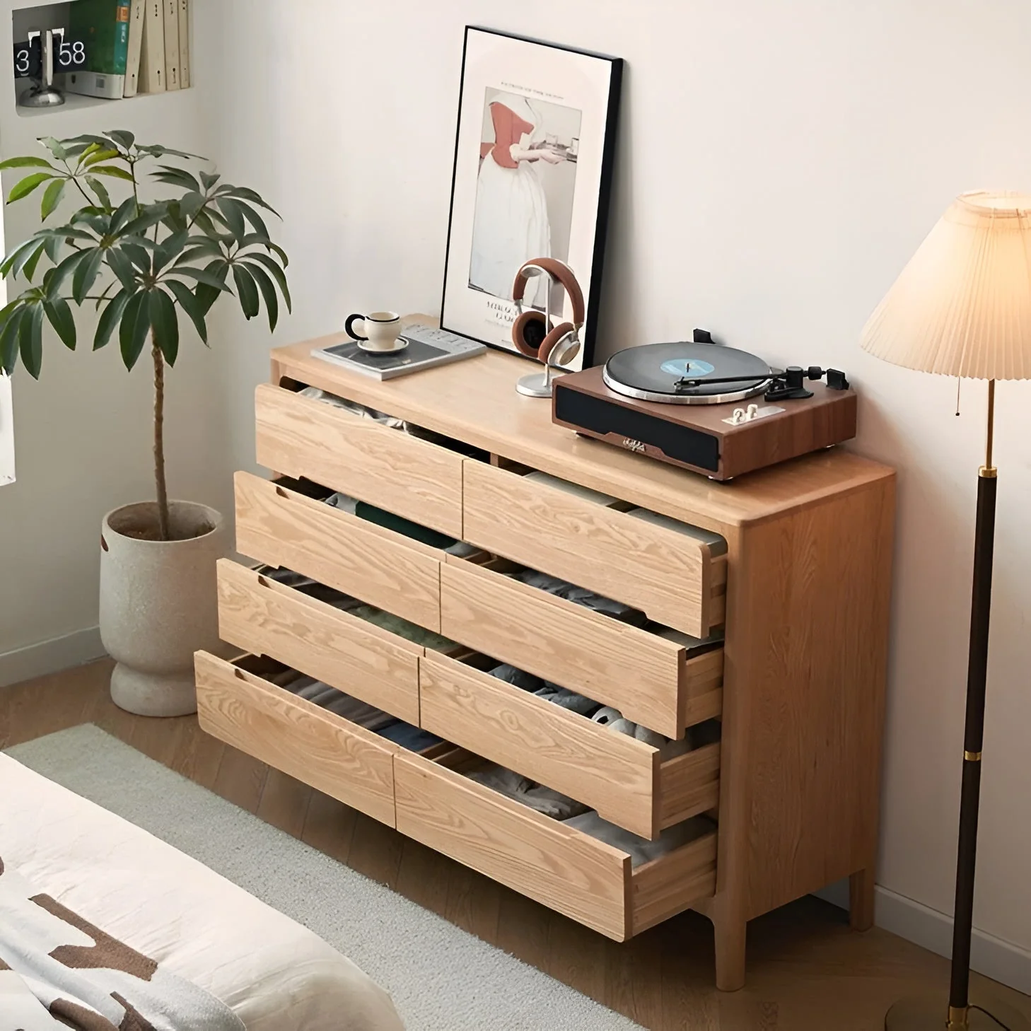 Seattle Natural Solid Oak Chest of 8 Drawers - Image 5
