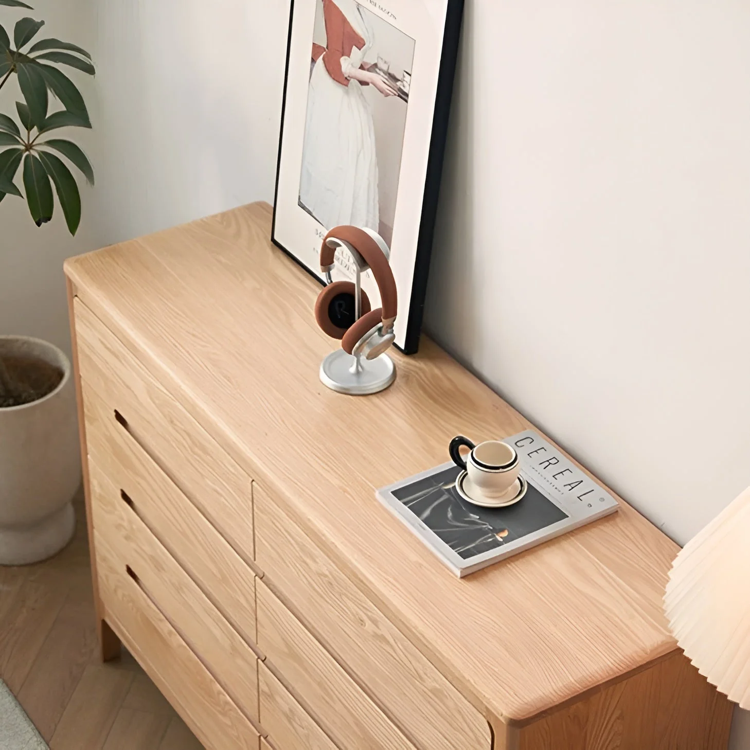 Seattle Natural Solid Oak Chest of 8 Drawers - Image 8