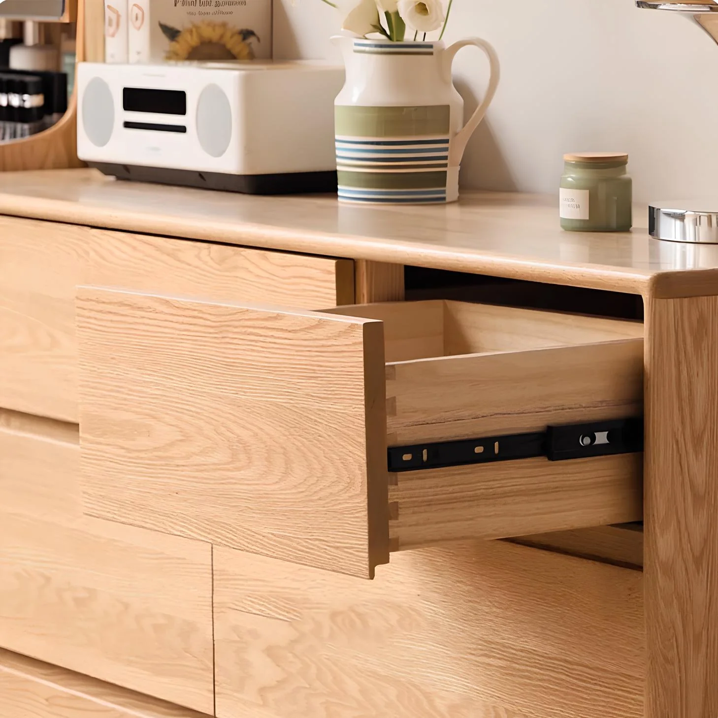 Warburg Natural Solid Oak 3 Over 4 Chest Drawers - Image 4